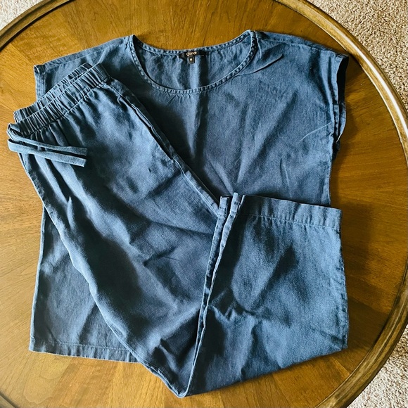 QUINCE Linen Navy Pajama Set | Medium - Picture 2 of 4